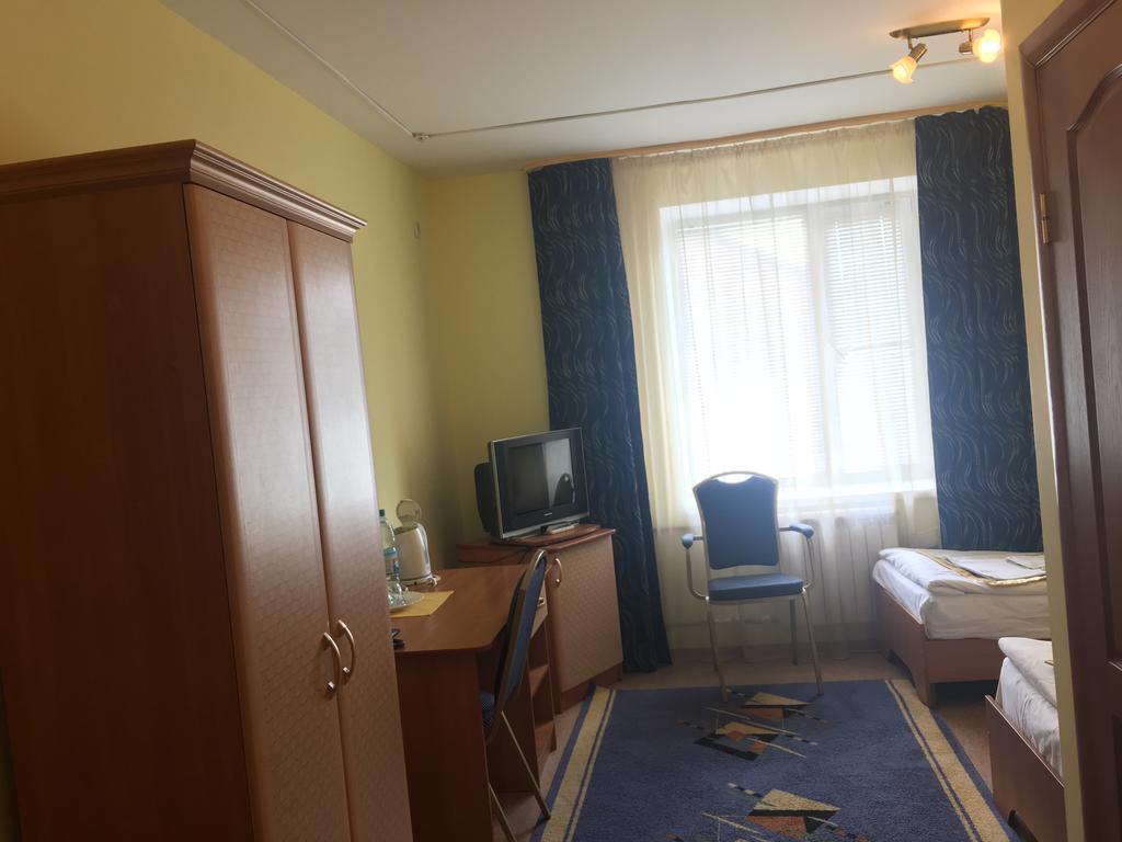 Kurmet Hotel Орал Екстер'єр фото